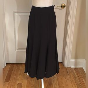 Classic Black Mermaid Pleated Skirt